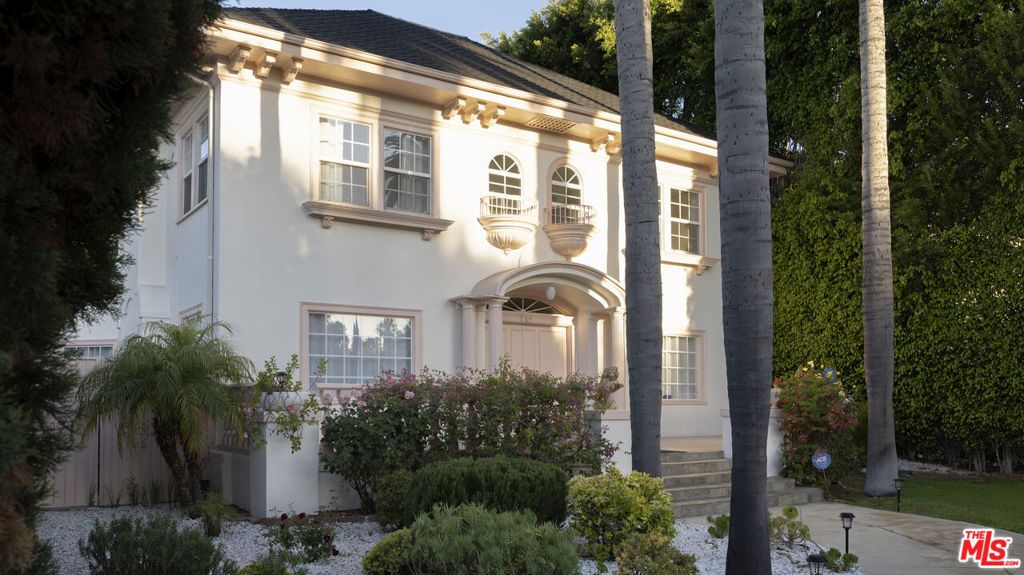Photo of 269 S Norton Avenue, Los Angeles, CA 90004 (MLS # 26666697)