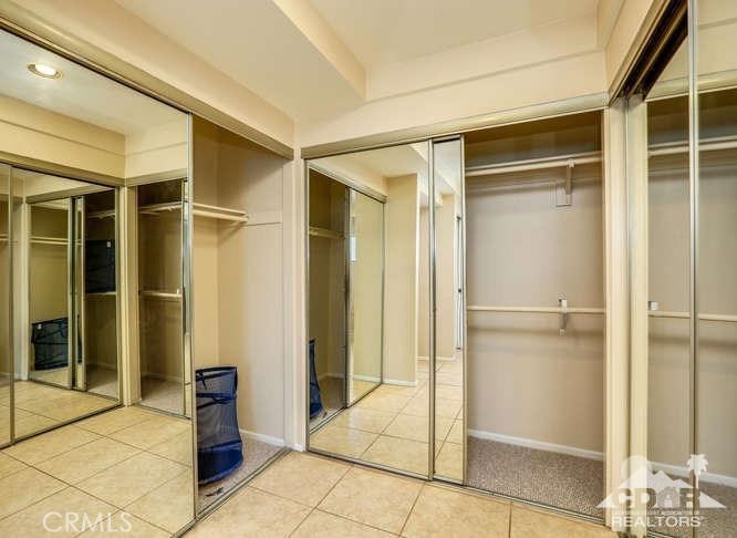 Sommerset So. Palm D - Residential