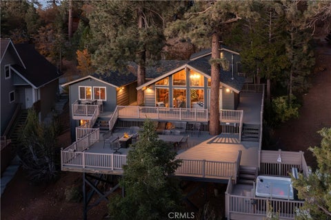 Photo of 43939 Yosemite Drive, Big Bear Lake, CA 92315 (MLS # IG26178187)