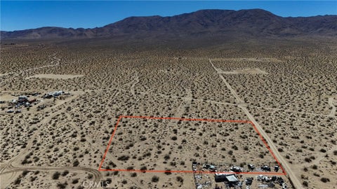 Photo of 762 Walker Road, Johnson Valley, CA 92285 (MLS # HD26206762)