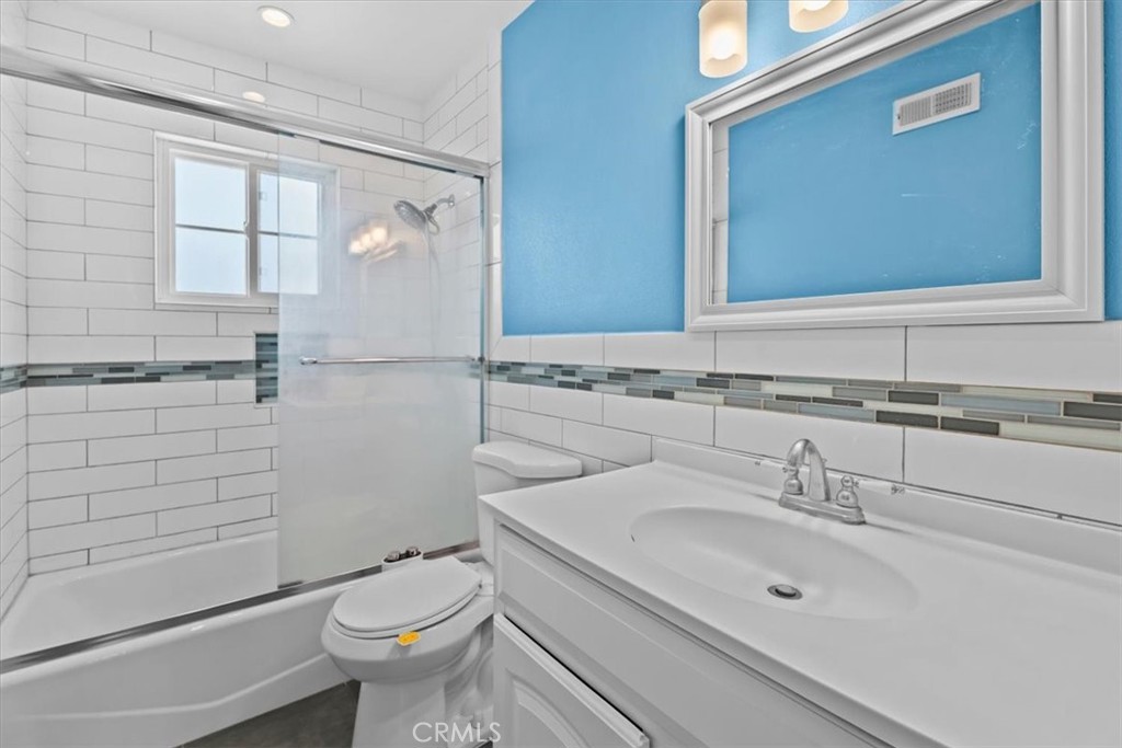 Meadow Homes (Ellis & Bushard) (MHEB) - Residential Lease