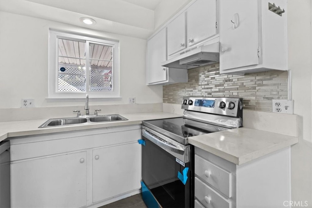 Meadow Homes (Ellis & Bushard) (MHEB) - Residential Lease