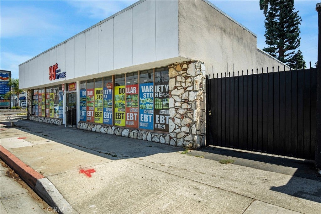 3800 W Imperial Hwy