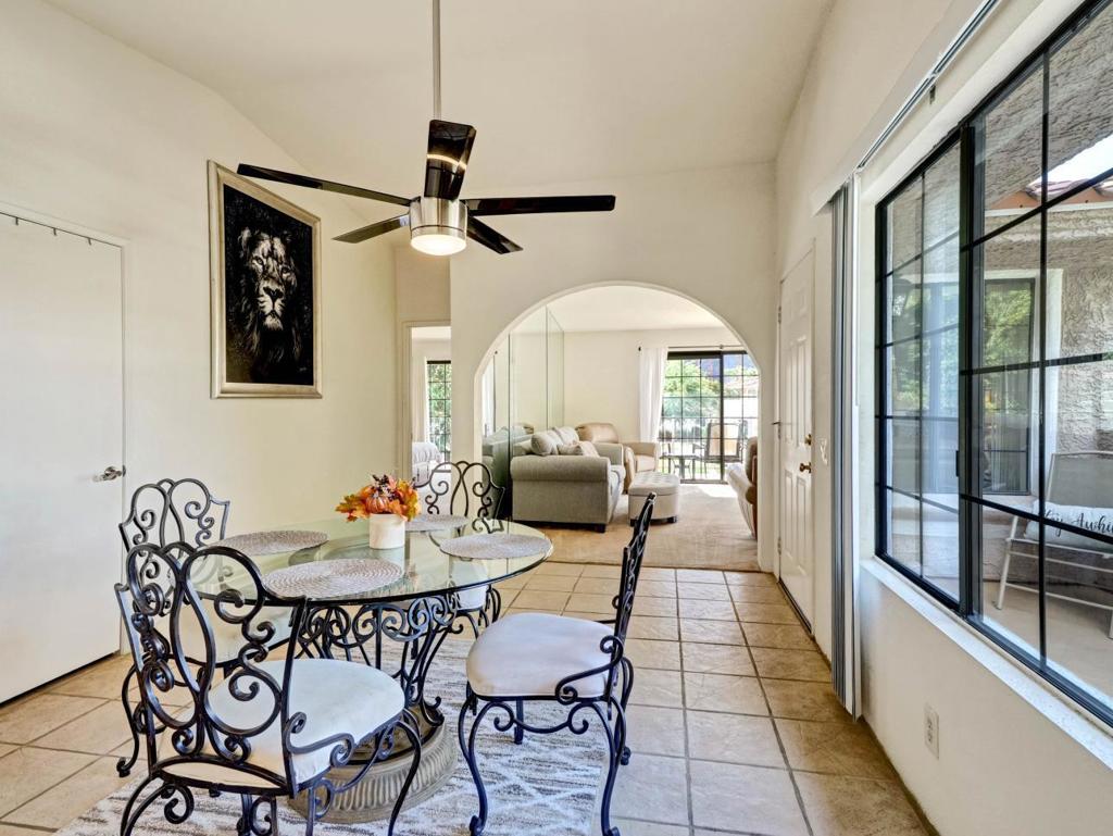 2701 E Mesquite Avenue W108