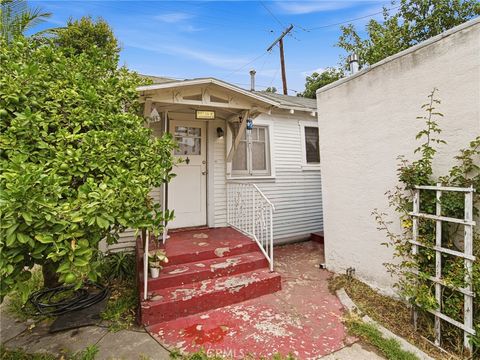 Tiny photo for 9231 Hunt Avenue, South Gate, CA 90280 (MLS # IV26158290)