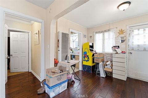 Tiny photo for 9231 Hunt Avenue, South Gate, CA 90280 (MLS # IV26158290)