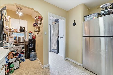 Tiny photo for 9231 Hunt Avenue, South Gate, CA 90280 (MLS # IV26158290)