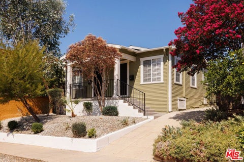 Photo of 5009 Stratford Road, Los Angeles, CA 90042 (MLS # 26999515)