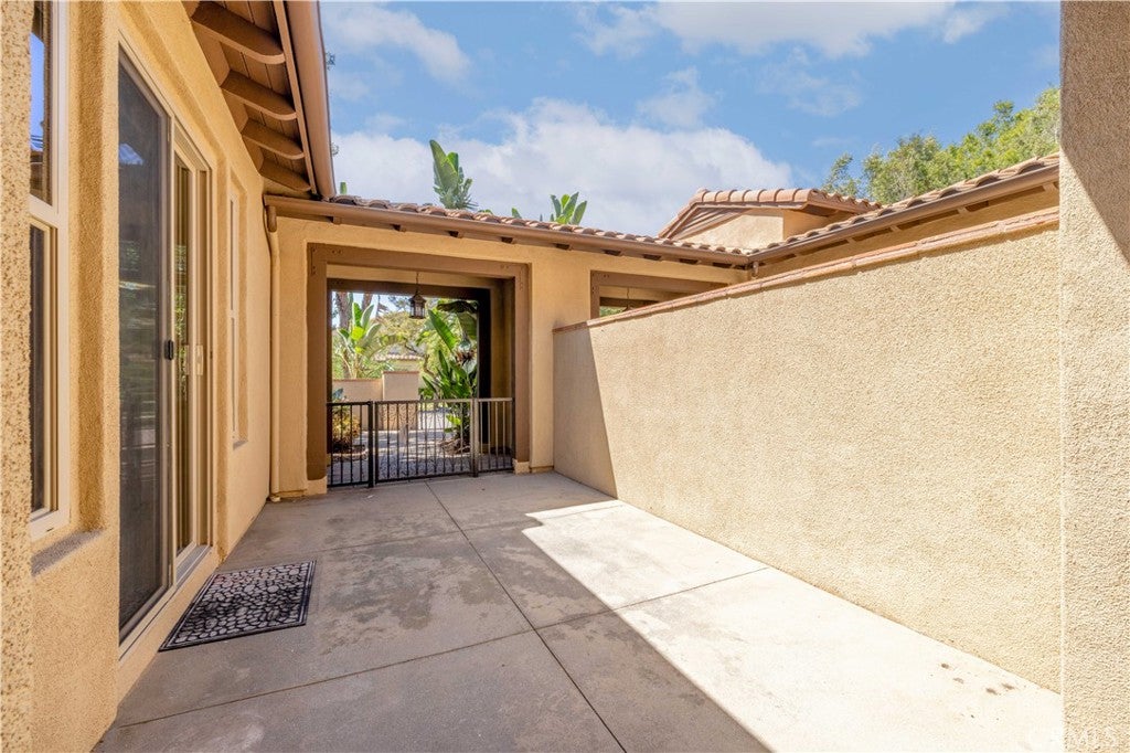 98 Sarabande, Irvine CA 92620 - Photo 40