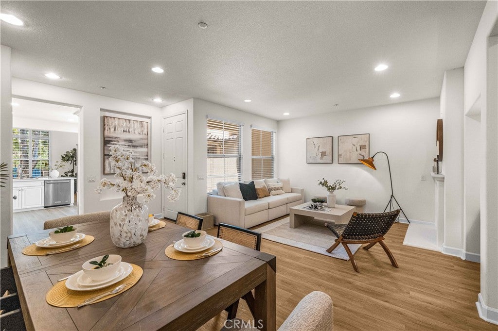98 Sarabande, Irvine CA 92620 - Photo 6