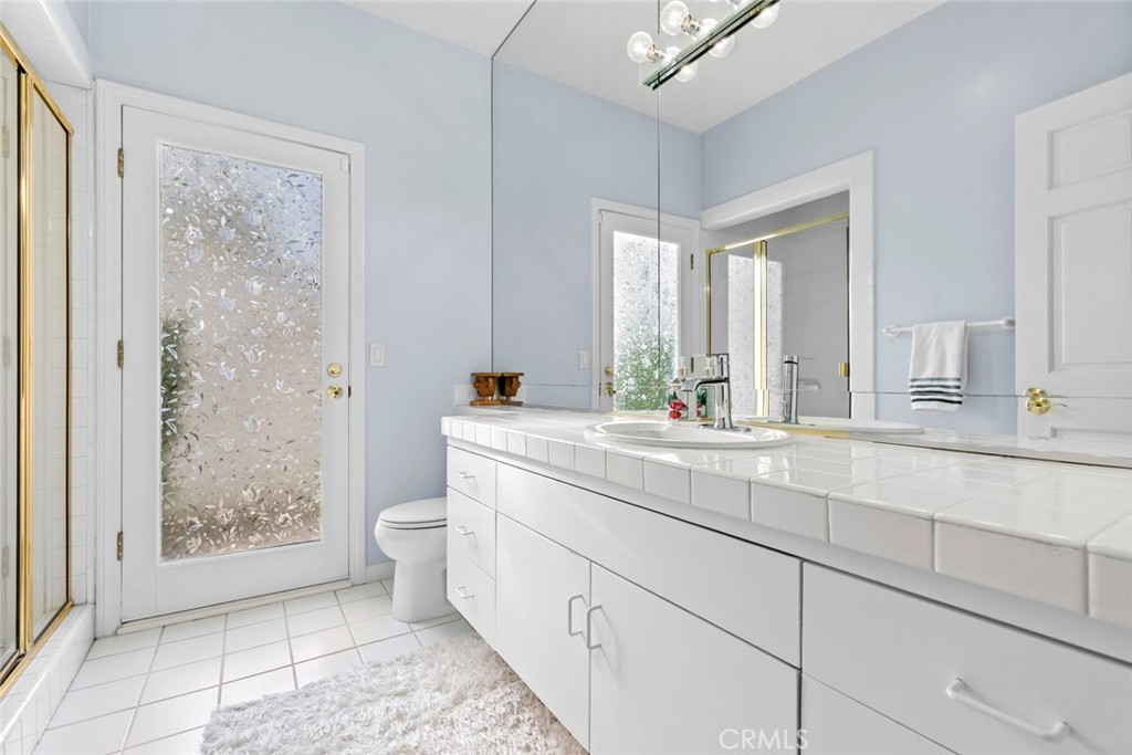 Chatsworth, California, 91311, United States, 5 Bedrooms Bedrooms, ,6 BathroomsBathrooms,Residential,Active,2015219