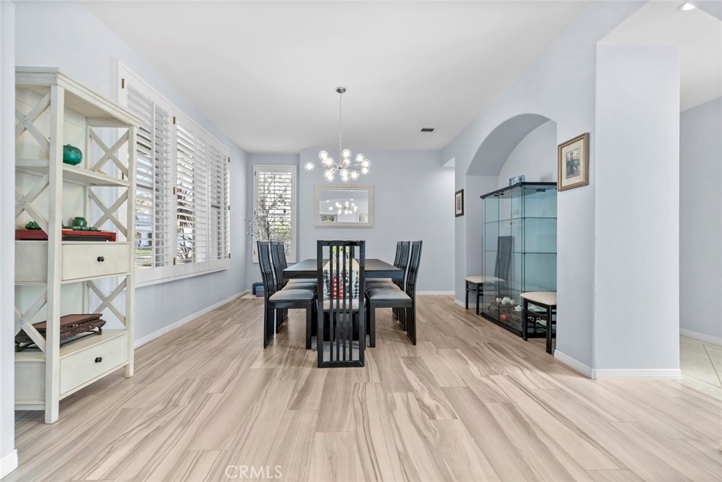 Chatsworth, California, 91311, United States, 5 Bedrooms Bedrooms, ,6 BathroomsBathrooms,Residential,Active,2015219