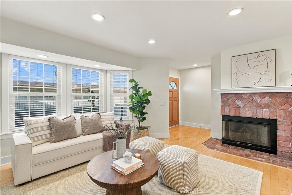 23524 B Arlington
