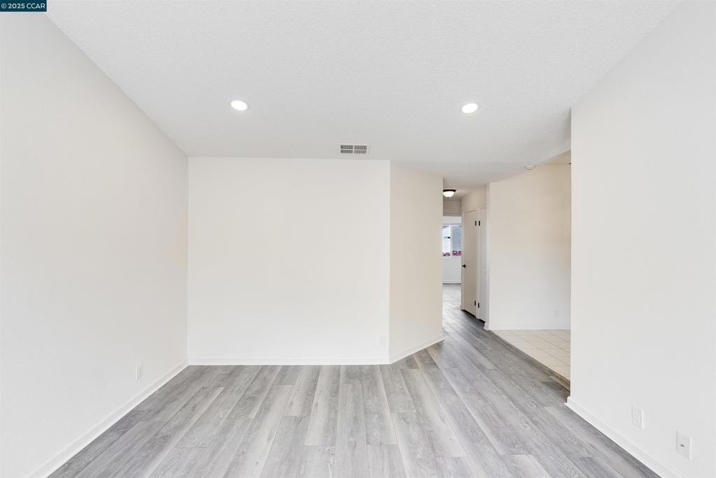 SUGAR SPRINGS - Residential