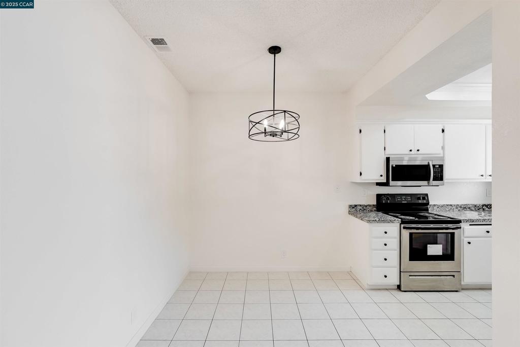 SUGAR SPRINGS - Residential