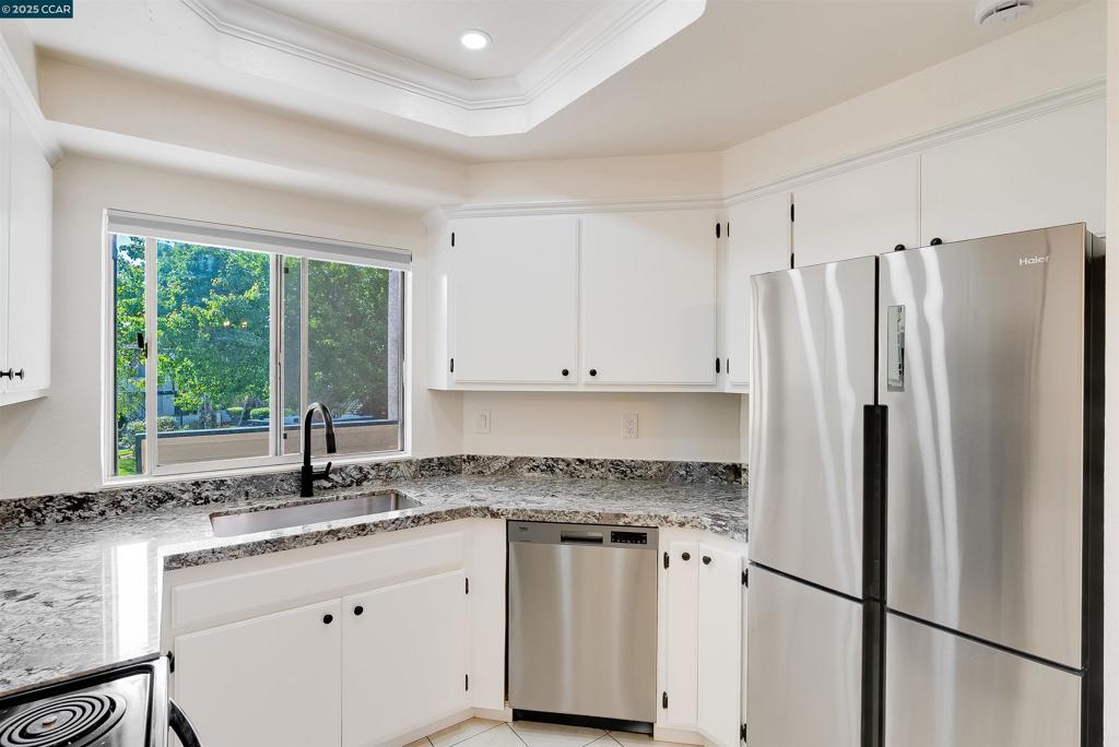 SUGAR SPRINGS - Residential