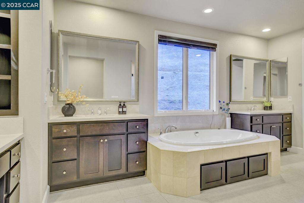 NORRIS CANYON - Residential