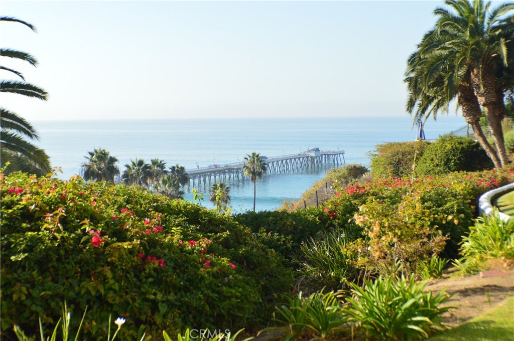 411 AVENIDA GRANADA 1B