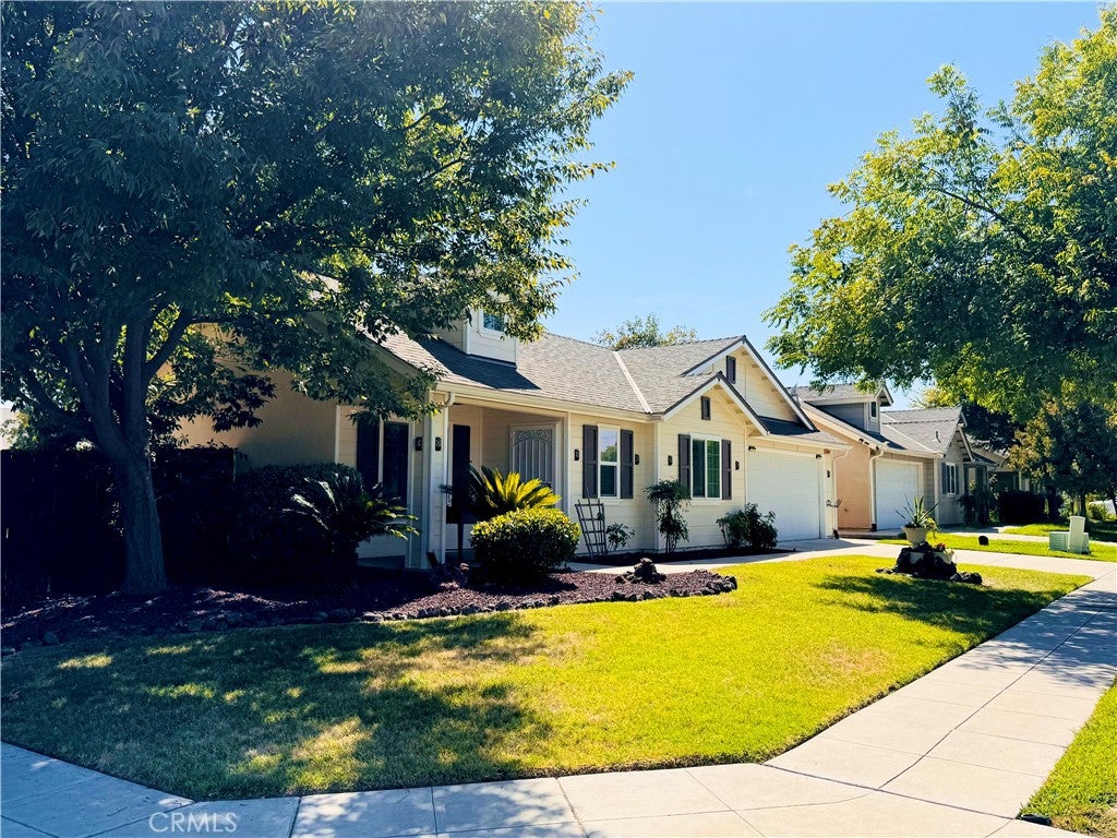 5824 E Kaviland