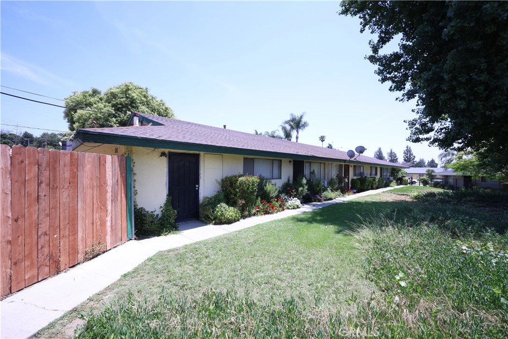 285 N Vallejo Way