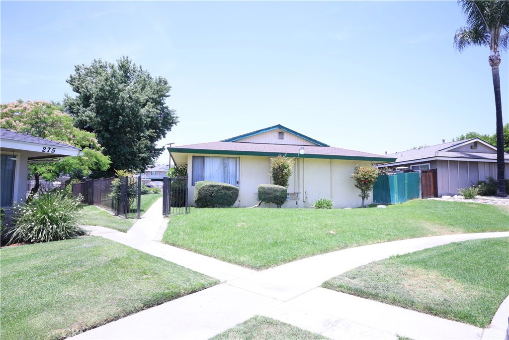 285 N Vallejo Way