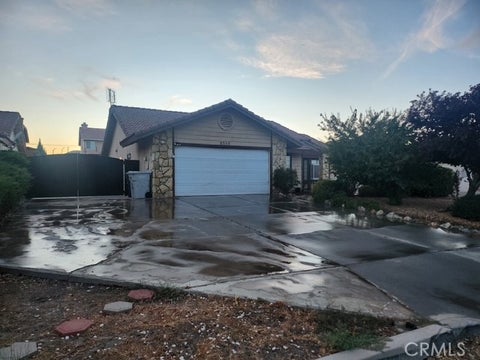 Photo of 8558 Valley View DR, Hesperia, CA 92344 (MLS # PW26200285)