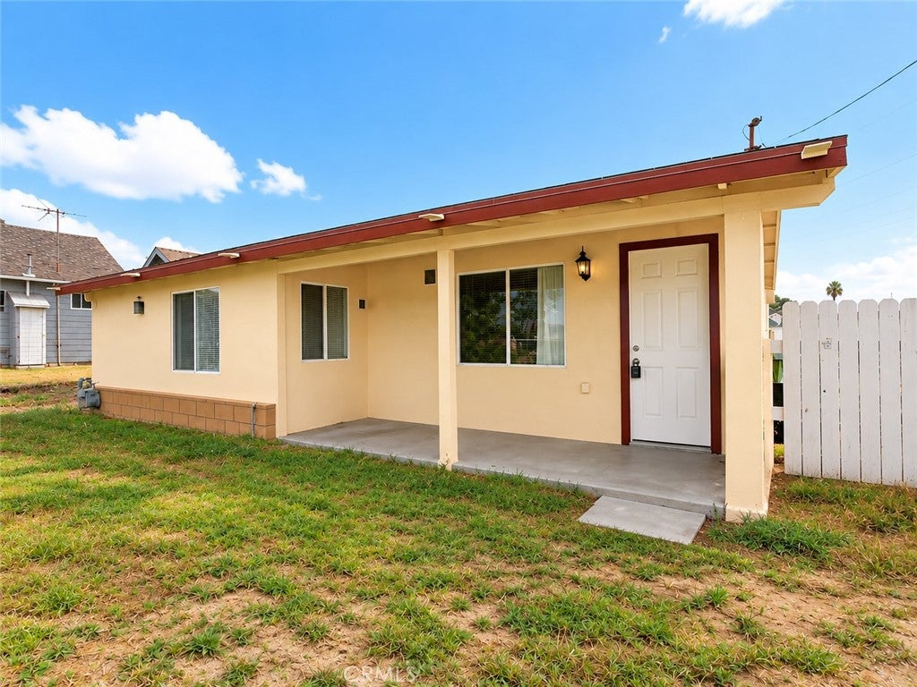 10878 Crowther Lane
