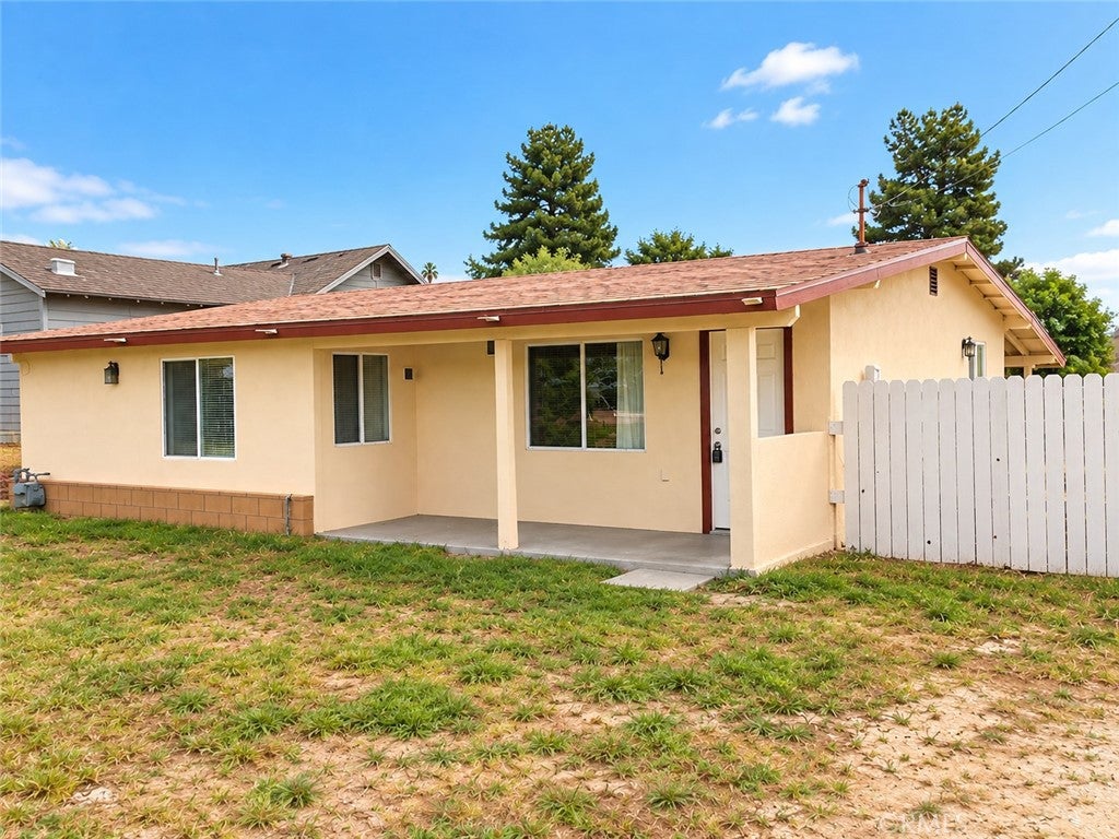 10878 Crowther Lane
