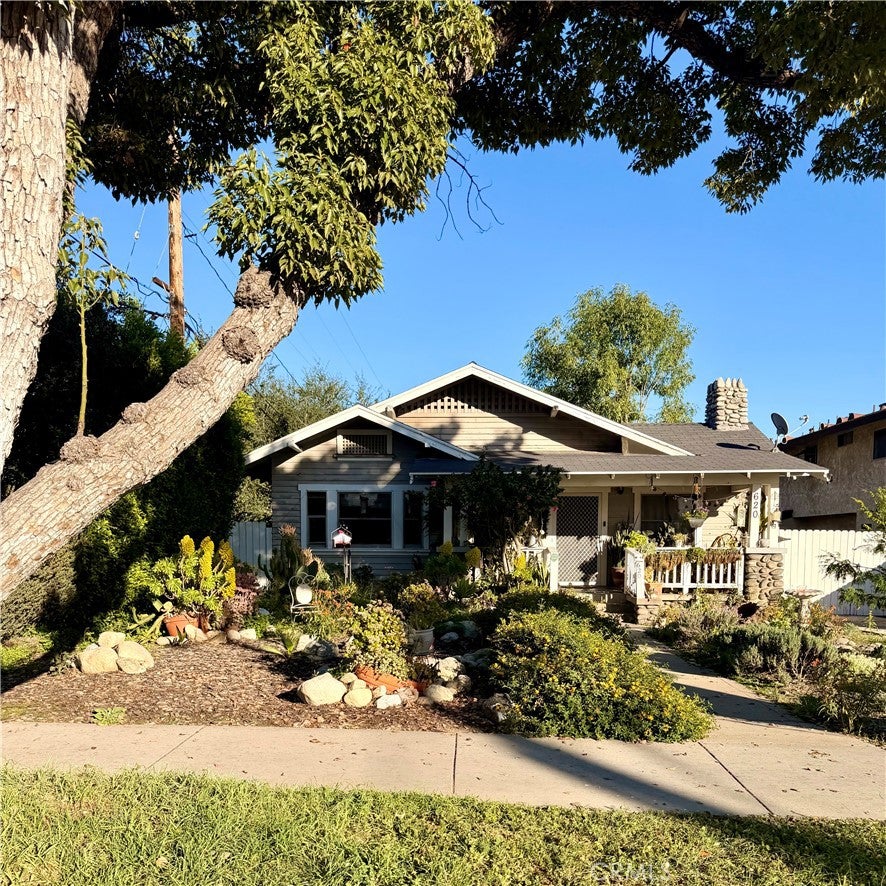 620 N Pasadena AVE