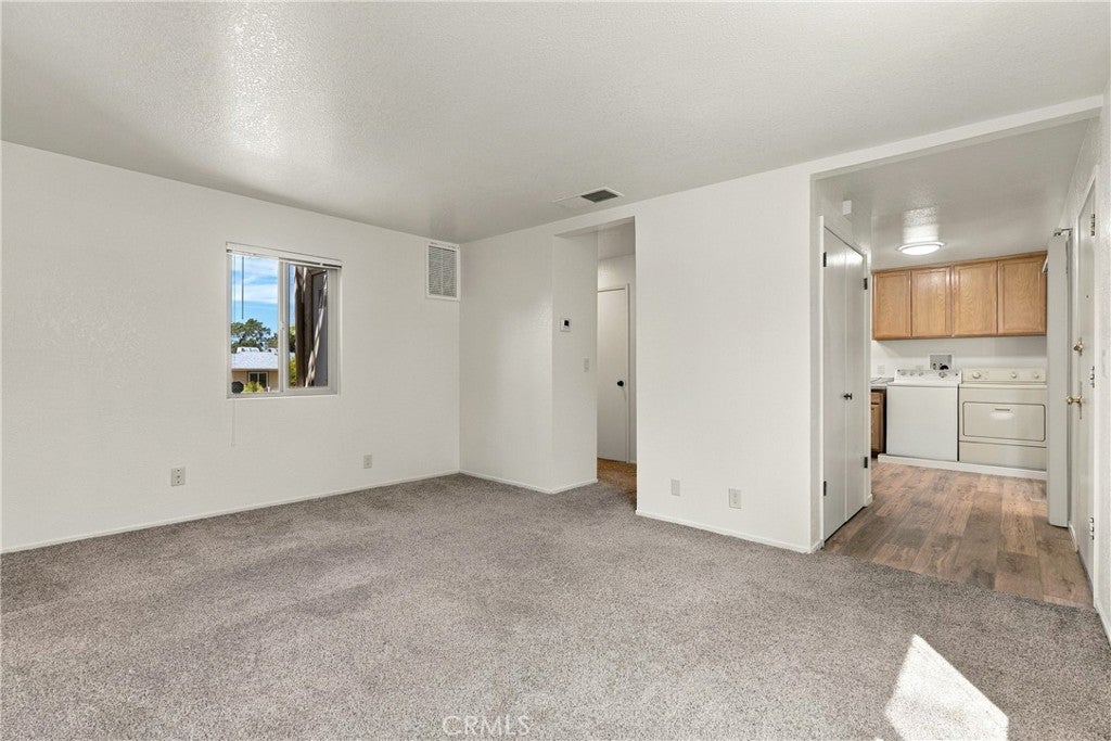 5525 Capistrano