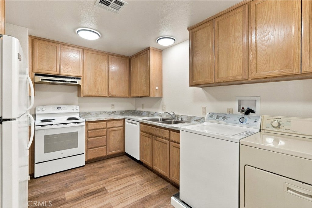 5525 Capistrano
