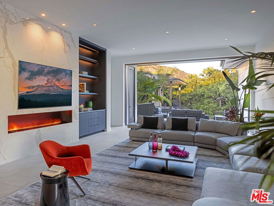 MariSol Malibu - Residential