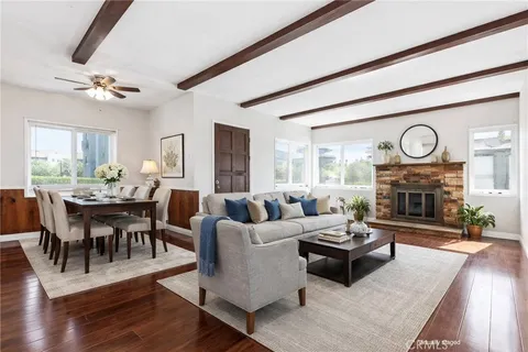 337 Hawaiian Ave, Wilmington, CA 90744 - MLS#: SB26058614