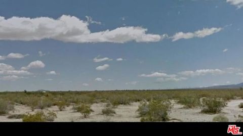 Photo of 0 Vac/vic Avenue #T8/126, Pearblossom, CA 93553 (MLS # 26641145)