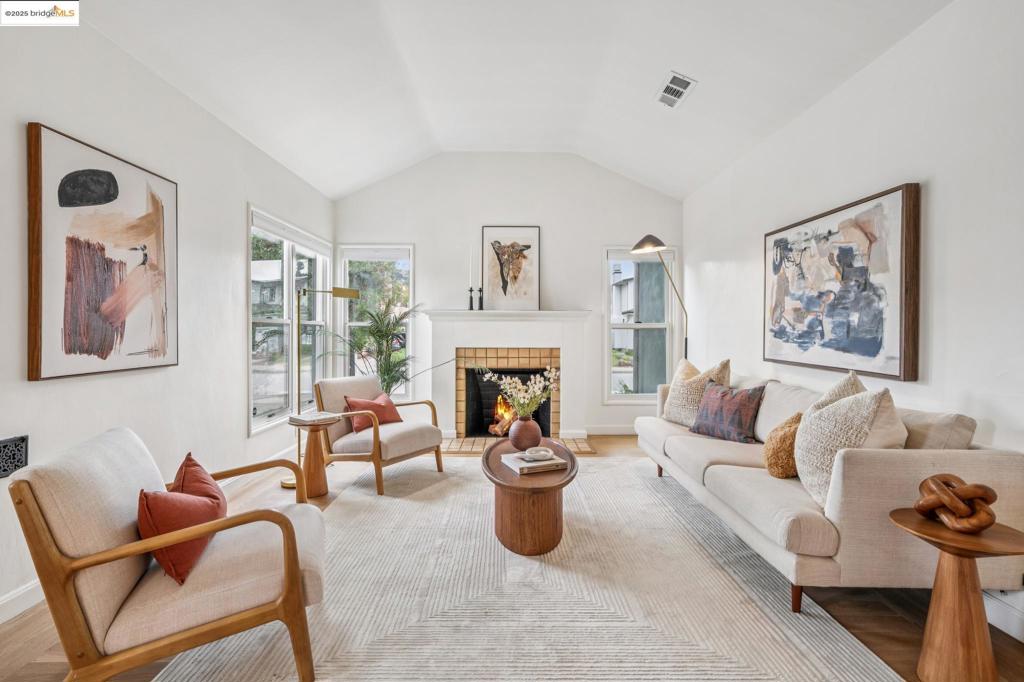 BROADMOOR AREA - Residential