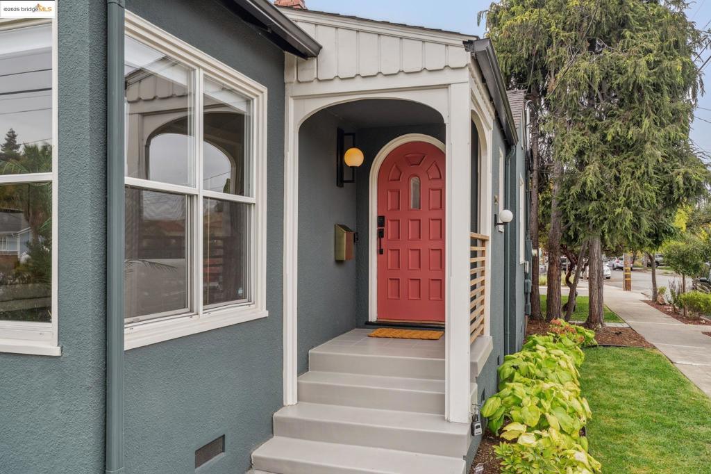 BROADMOOR AREA - Residential