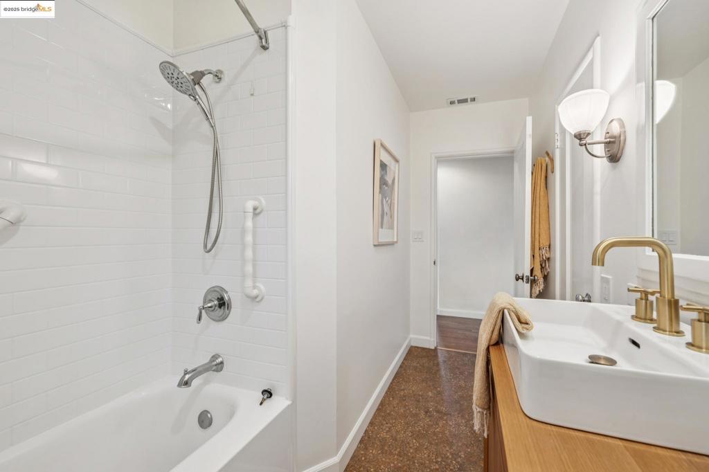 BROADMOOR AREA - Residential