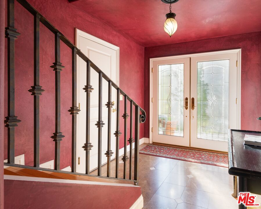 3943 Avenida Del Sol