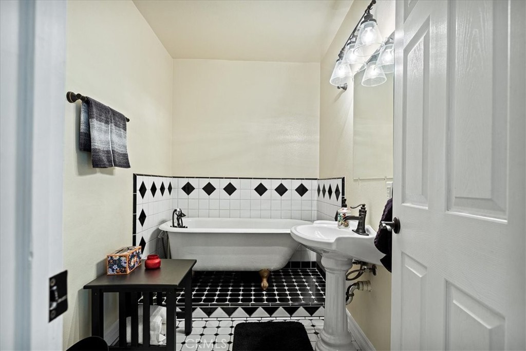 Arrowhead Villas (AWHV) - Residential Lease