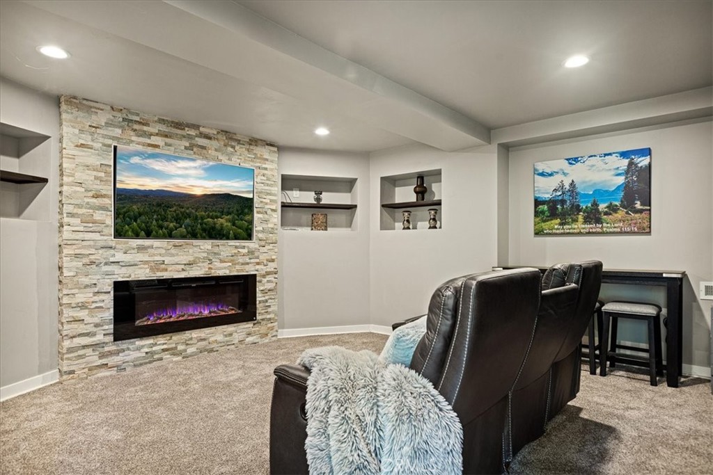 Arrowhead Villas (AWHV) - Residential Lease