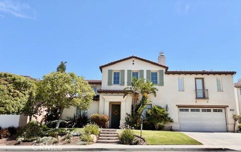 Photo of 3374 Crosspointe Court, Simi Valley, CA 93065 (MLS # CV26044076)
