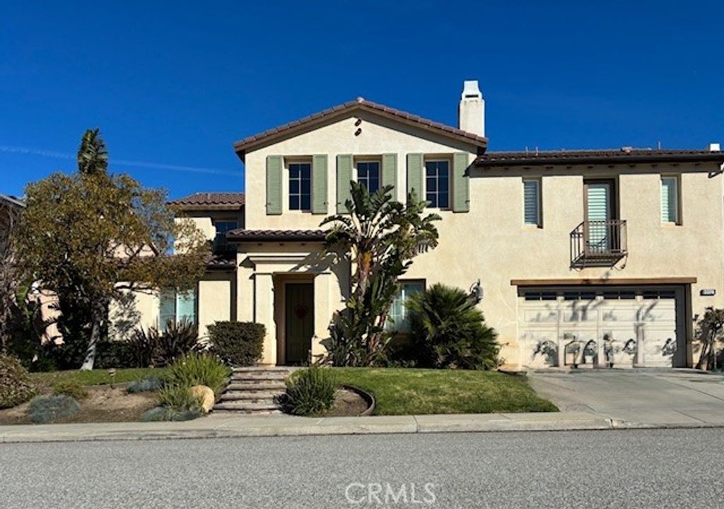 Photo of 3374 Crosspointe Court, Simi Valley, CA 93065 (MLS # CV26044076)