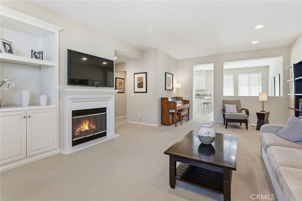 Photo of 234 Via Antonio, Newbury Park, CA 91320 (MLS # SR26058501)