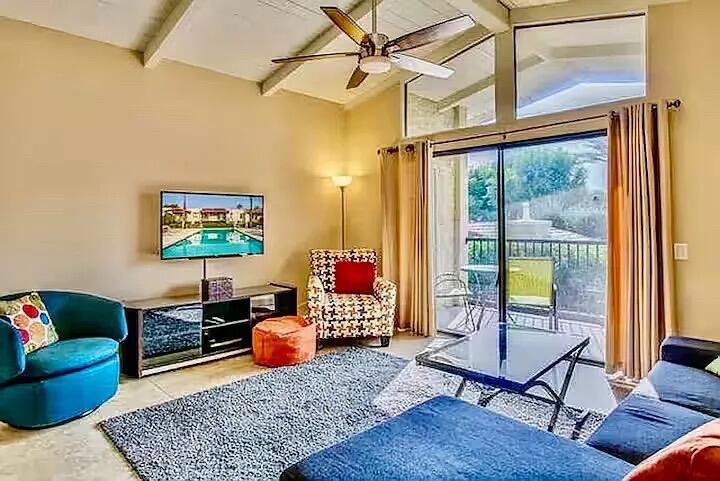 Available for lease, seasonally or long-term, after May 1, 2025, this designer-remodeled end unit offers some of the best west-facing mountain views in a quiet, gated Palm Springs community. Light, bright, and private, it features vaulted ceilings, walls of glass. Enjoy true lock-and-leave living with resort-style amenities including three pools, two spas, tennis and pickleball courts, and a clubhouse. Lease  includes expanded digital cable with premium channels and WiFi in each unit.  The landlord covers all expenses except electricity. Conveniently located near shopping, dining, and downtown Palm Springs--this is the perfect seasonal retreat or full-time residence.