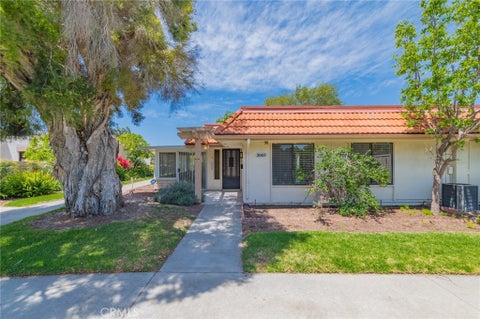 Photo of 3062 S Via Serena S #D, Laguna Woods, CA 92637 (MLS # OC26188623)