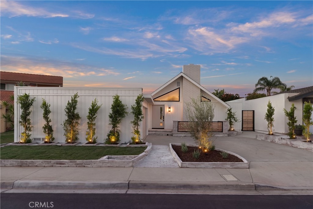 1788 Hawaii Circle