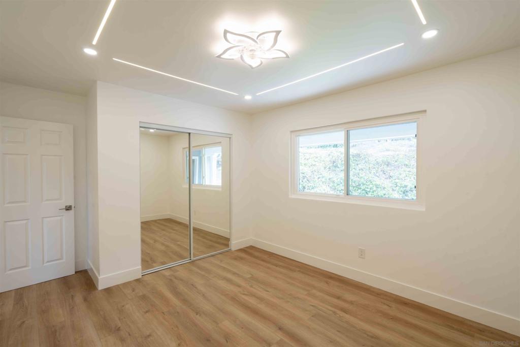 La Mesa - Residential