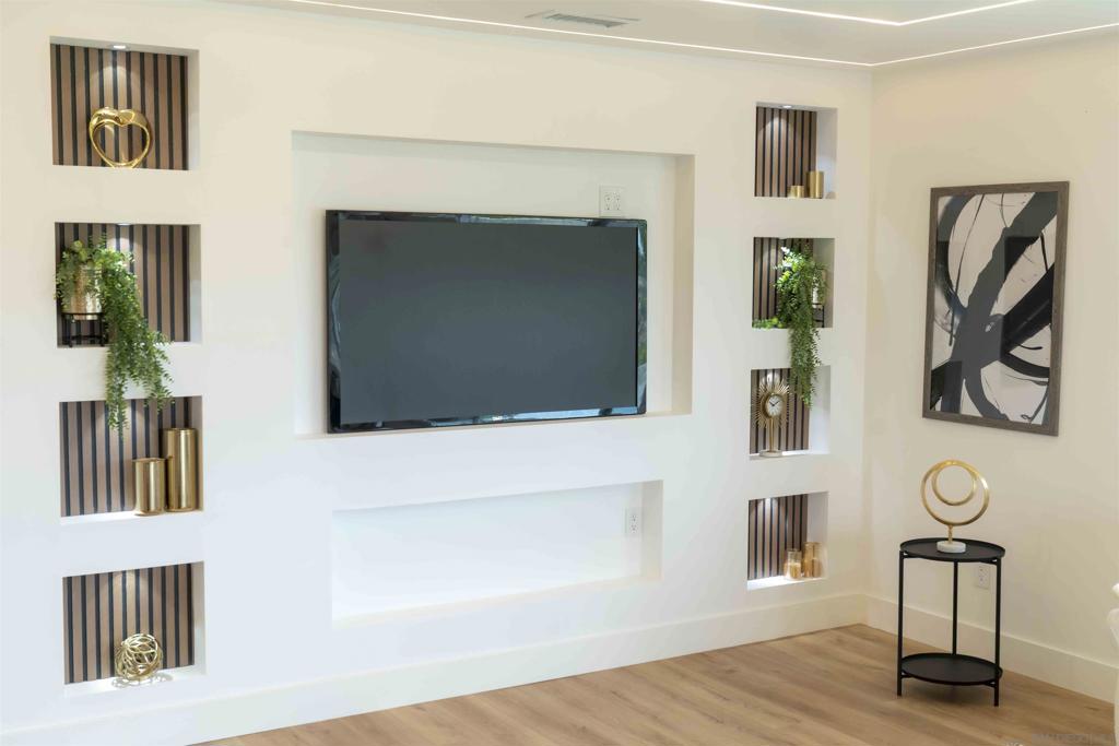 La Mesa - Residential