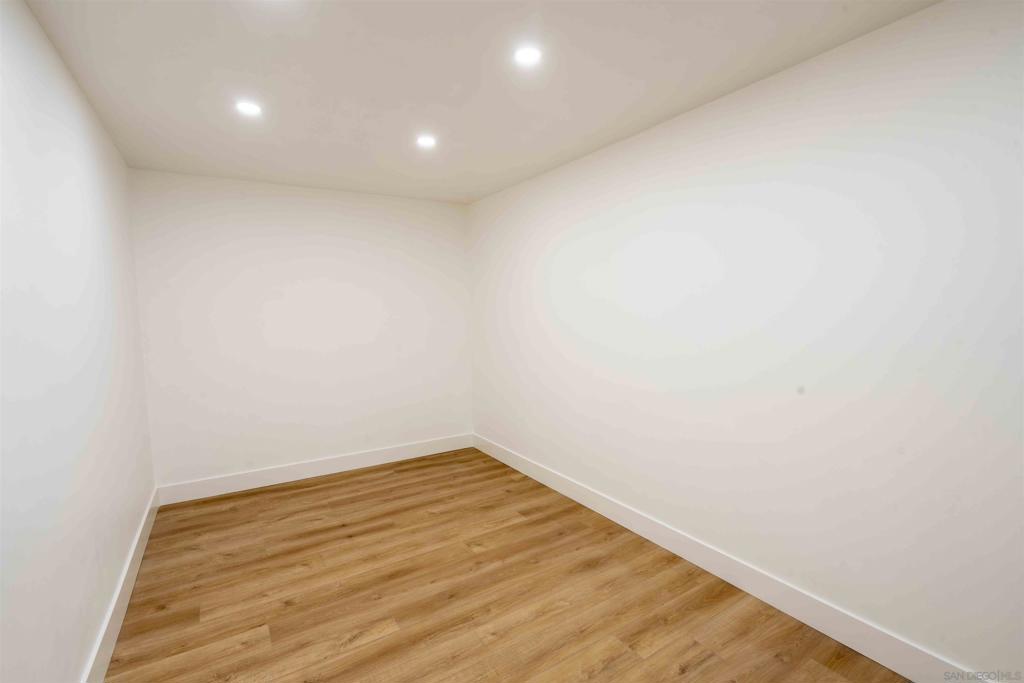 La Mesa - Residential