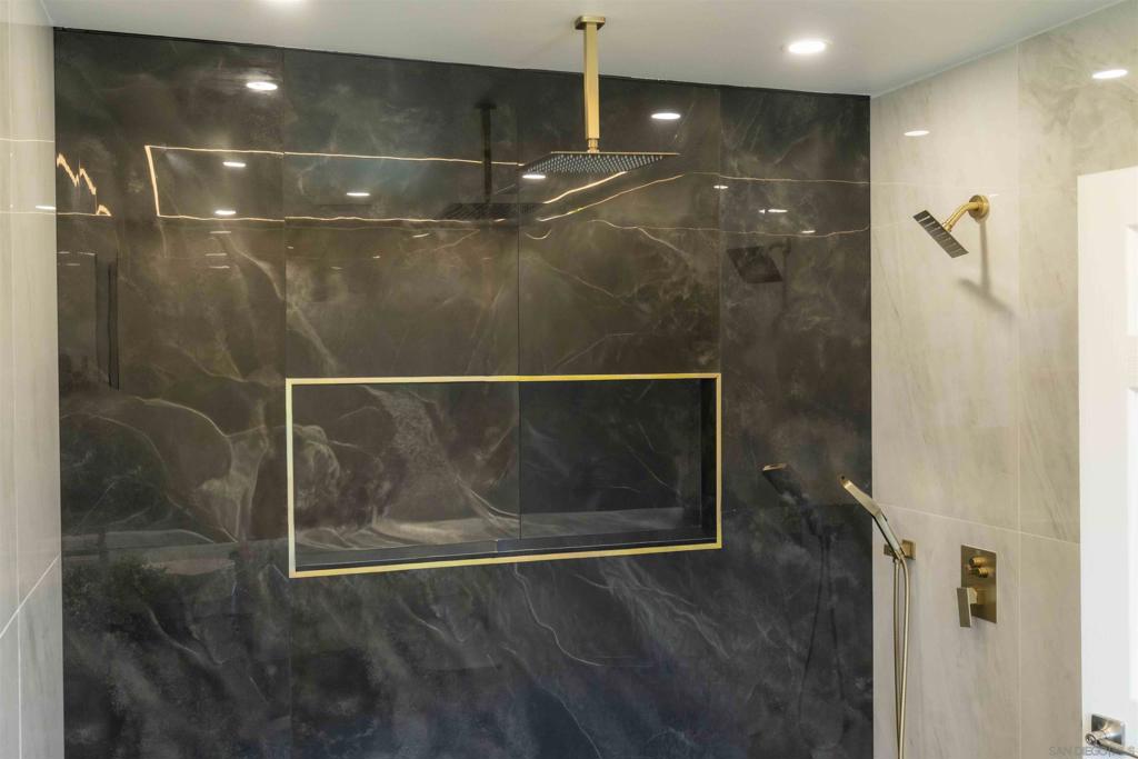 La Mesa - Residential